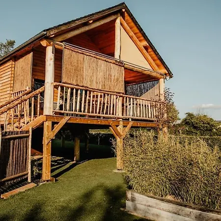 O Sparadis Tatil Evi